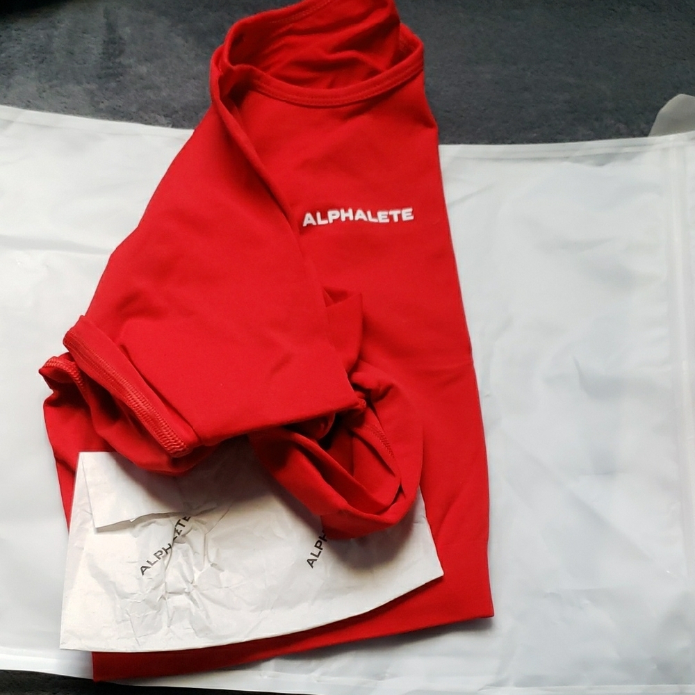 Alphalete Formula Red Amplify Crop Top And Shorts